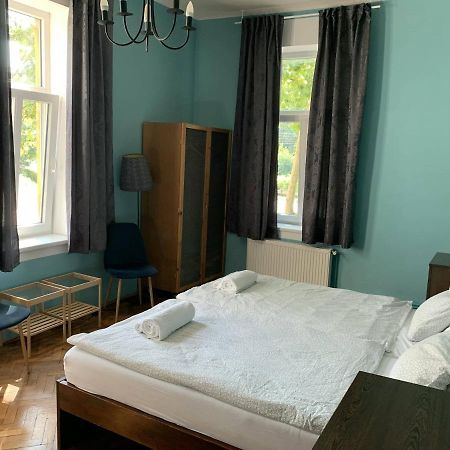 Vila Veselova, Ljubljana City Center Hostel Luaran gambar