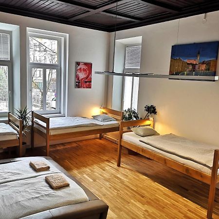 Vila Veselova, Ljubljana City Center Hostel Luaran gambar