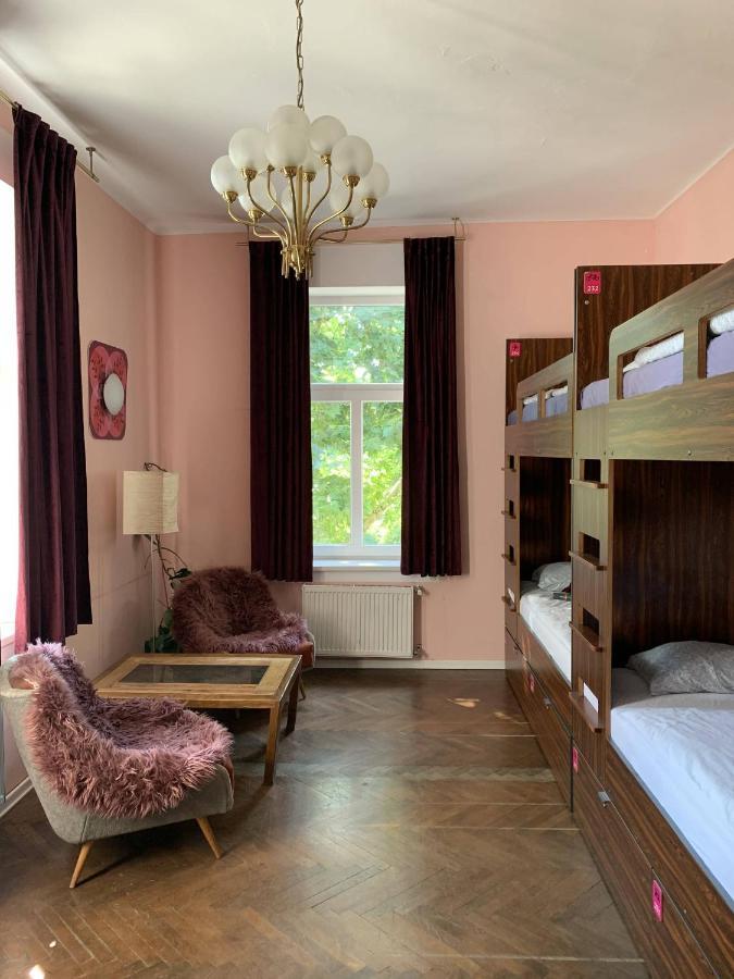 Vila Veselova, Ljubljana City Center Hostel Luaran gambar